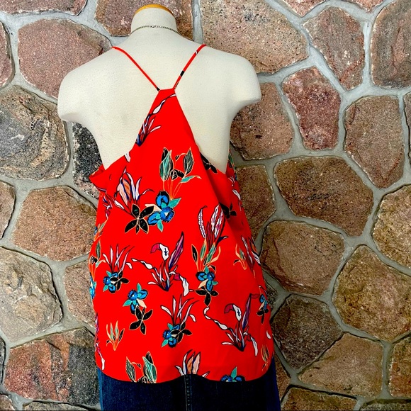Cooper and Ella floral design top. - Picture 2 of 4